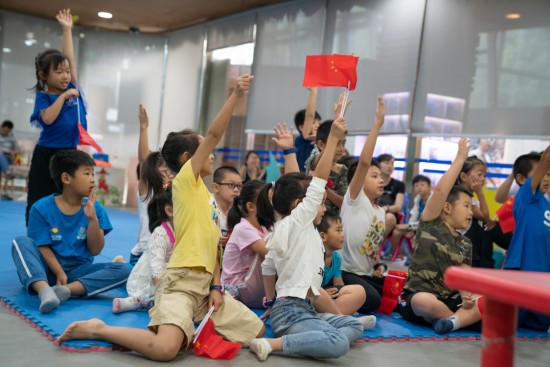 70周年:重庆图书馆携手澳通举办爱国主题活动